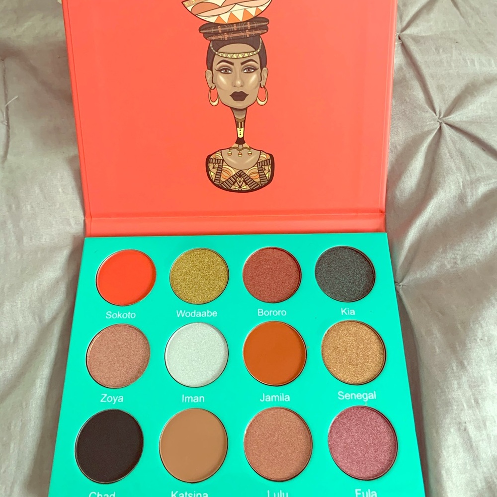 The Saharan By Juvia’s Eyeshadow Palette
